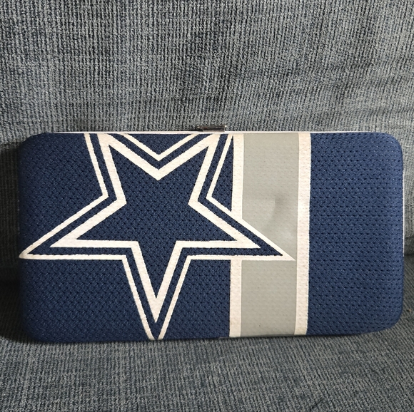 NFL Dallas Cowboys Women's Jersey Wallet by Little Earth - Picture 1 of 5